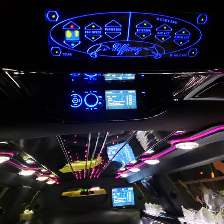 2006 Lincoln Town Car Stretch Limo for sale in Minooka, IL – photo 4