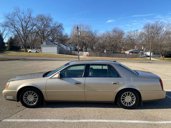 2005 Cadillac Deville for sale in Des Moines, IA – photo 3