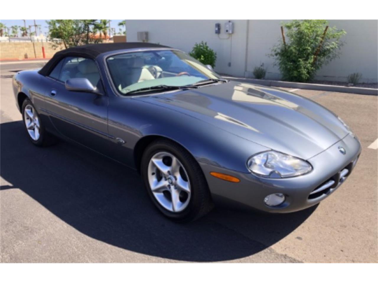 For Sale at Auction: 2001 Jaguar XK8 for sale in Peoria, AZ – photo 8