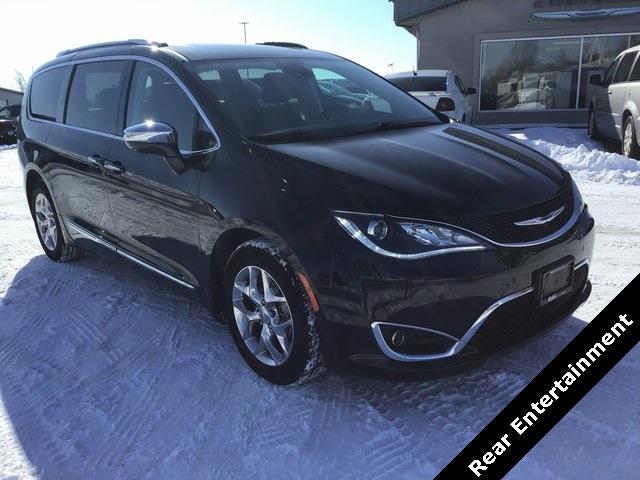 2019 Chrysler Pacifica Limited for sale in Paris, IL