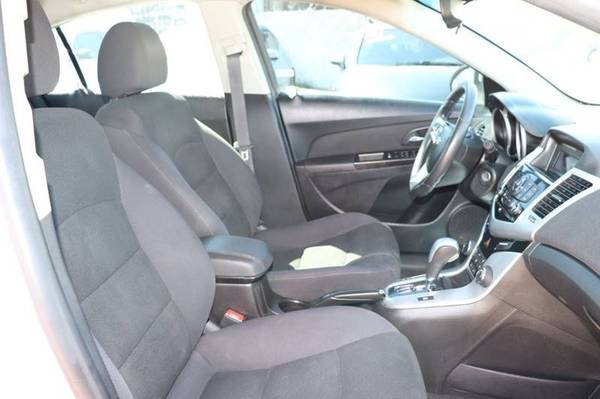 2016 Chevrolet Cruze Limited 1LT Auto 4dr Sedan w/1SD /CLEAN CARFAX/... for sale in Tucson, AZ – photo 17