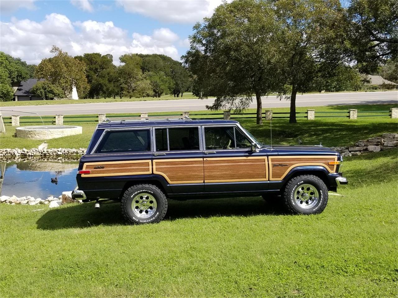 1989 Jeep Grand Wagoneer for sale in Kerrville, TX – photo 14