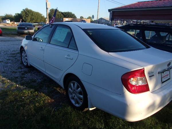 2003 Toyota Camry XLE sedan White for sale in Springdale, AR – photo 8