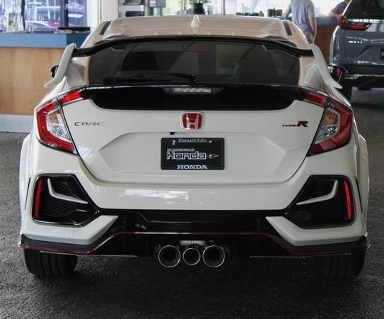 2021 Honda Civic Type R Touring Hatchback - - by for sale in Klamath Falls, OR – photo 4