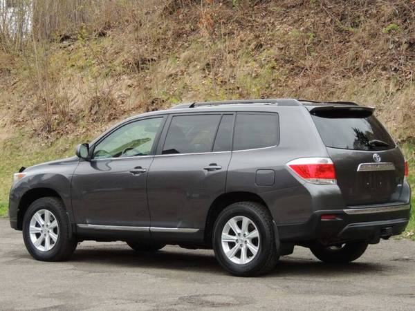 2013 Toyota Highlander Plus Only 94K Miles Back Up PowerGater for sale in binghamton, NY – photo 5