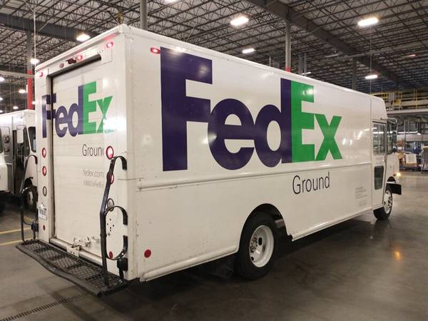 2005 Freightliner MT55 P1200 Fedex Delivery truck built by Utilimast for sale in Mishawaka, IN – photo 3