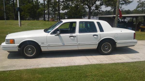 1991 Lincoln Town car for sale in Hubert, NC
