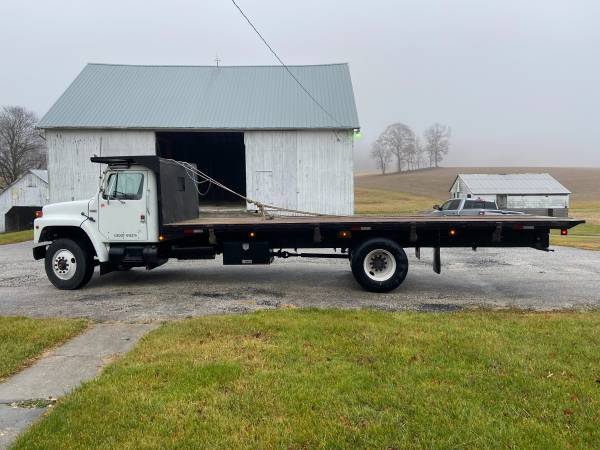 1989 International S1900 Flat Bed Truck for sale in Freeland, PA