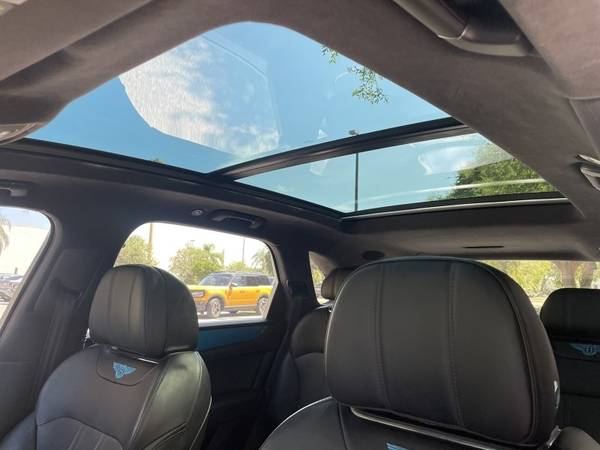2019 Bentley Bentayga V8 ONLY 24K MILES COMFORT PACKAGE CLEAN for sale in Sarasota, FL – photo 13