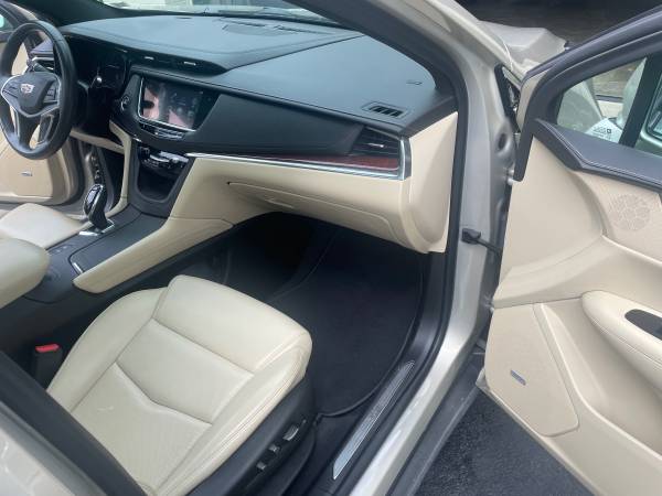 2017 Cadillac XT5 Premium Luxury for sale in Saint Louis, MO – photo 6