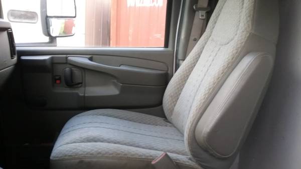 2007 Chevy Express-Cutaway for sale in Dixon, IL – photo 6