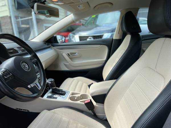 2009 Volkswagen CC Sport - - by dealer - vehicle for sale in Union City, NJ – photo 11