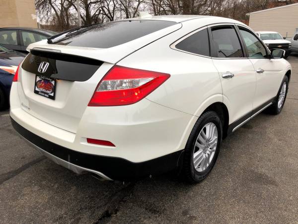 2014 Honda Crosstour 2WD I4 5dr EX Wagon - - by for sale in Cleveland, OH – photo 5