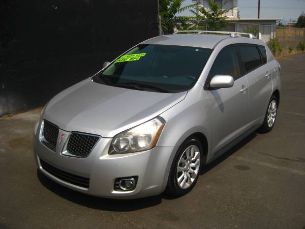 2009 Pontiac Vibe Sport Wagon (Super Clean, AWD, Runs Great) - cars & for sale in Medford, OR – photo 2