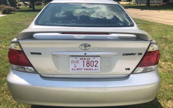 2006 TOYOTA CAMRY SE V6, HEATED LEATHER, 2 OWNER, EXTREMELY NICE CLEAN for sale in Vienna, WV – photo 4