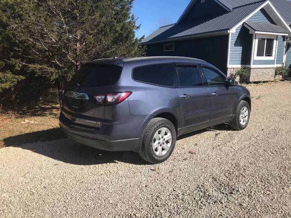 2013 Chevy Traverse, 3-rd row seat, backup camera, newer tires -... for sale in Owensville, MO – photo 5