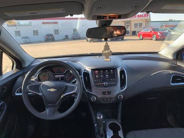 2019 Chevrolet Cruze LS 4dr Sedan 5166 Miles for sale in Saint Paul, MN – photo 13
