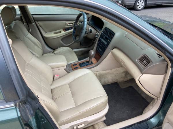 1999 Lexus ES300 - Reliable Luxury Vehicle! Low Price - Great Value! for sale in Brooklyn, NY – photo 8