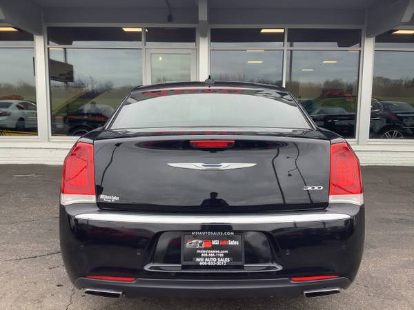 2015 Chrysler 300 Limited RWD - - by dealer - vehicle for sale in Middleton, WI – photo 4