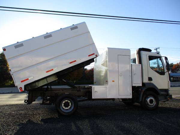 2007 Peterbilt Tractor COE 220 CHIPPER TRUCK for sale in South Amboy, NY – photo 2