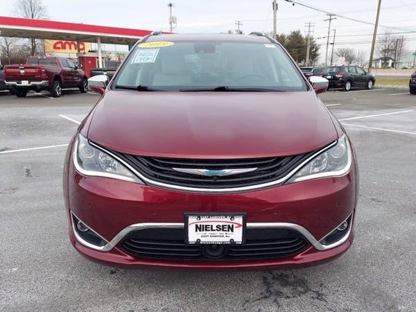 2019 Chrysler Pacifica Hybrid Limited van Red - - by for sale in East Hanover, NJ – photo 3