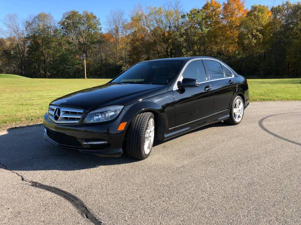 Mercedes Benz 2011 C300 4Matic Black on Black Clean Ready to Go 84,447 for sale in Muskego, WI