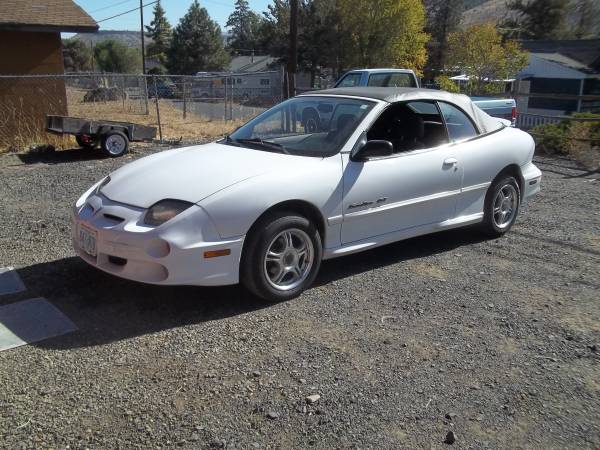 2000 Sunfire Convertible for sale in Powell Butte, OR