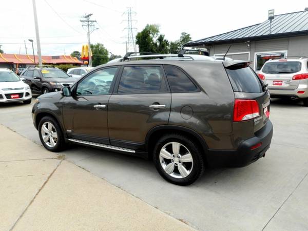 2013 Kia Sorento AWD 4dr V6 EX - - by dealer - vehicle for sale in Marion, IA – photo 8