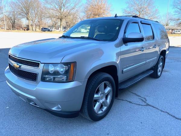 2007 Chevy Suburban - cars & trucks - by owner - vehicle automotive... for sale in Kansas City, MO