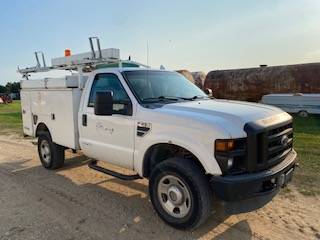 2008 Ford F350 AT & T Truck - - by dealer - vehicle for sale in Columbia, MO – photo 2