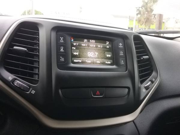 2015 Jeep Cherokee - cars & trucks - by owner - vehicle automotive... for sale in Port Isabel, TX – photo 12