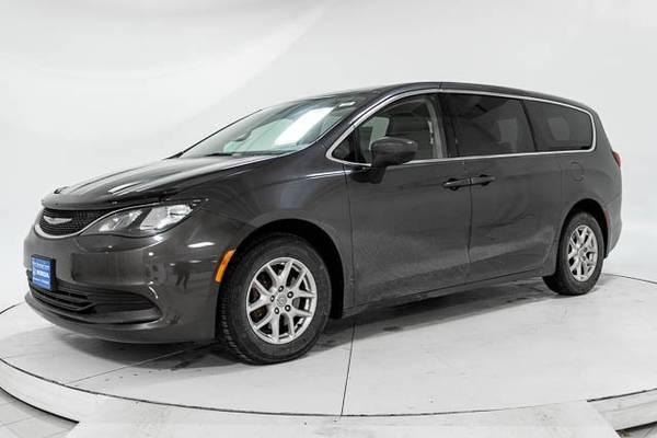 2017 Chrysler Pacifica LX 4dr Wagon Granite Cr for sale in Richfield, MN – photo 4