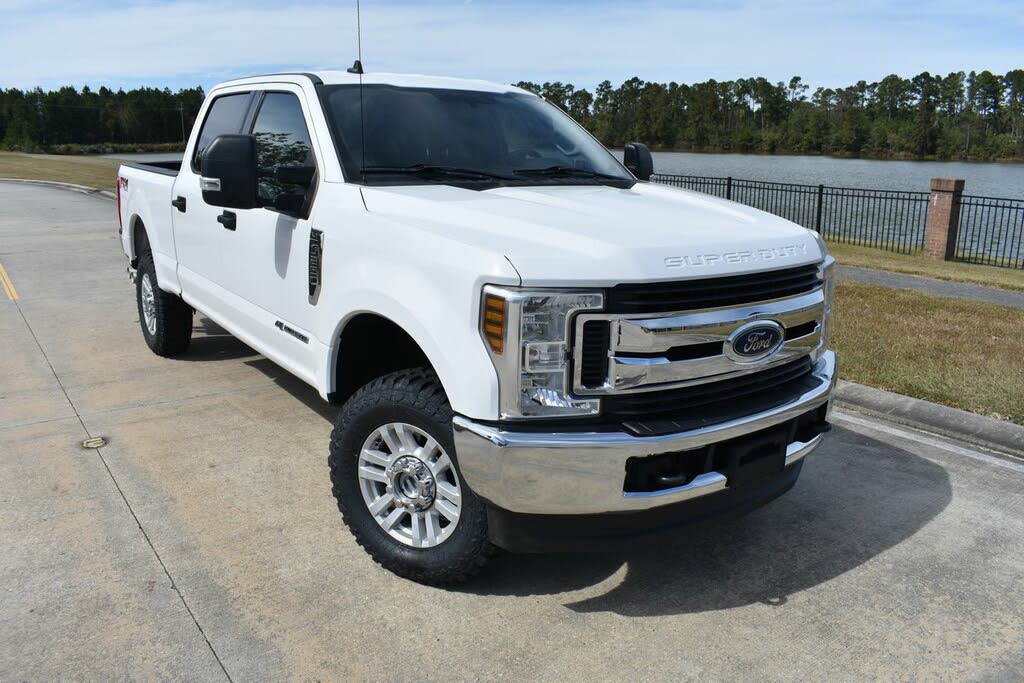 2019 Ford F-250 Super Duty XLT Crew Cab 4WD for sale in Walker , LA – photo 2