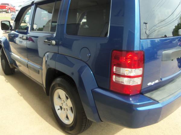 2009 JEEP LIBERTY SPORT 4X4 LOW MILES 900.00 TOTAL DOWN for sale in Mesquite, TX – photo 5