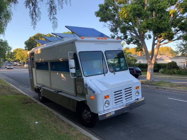 1990 GMC Catering Food Truck for sale in Beverly Hills, CA – photo 4