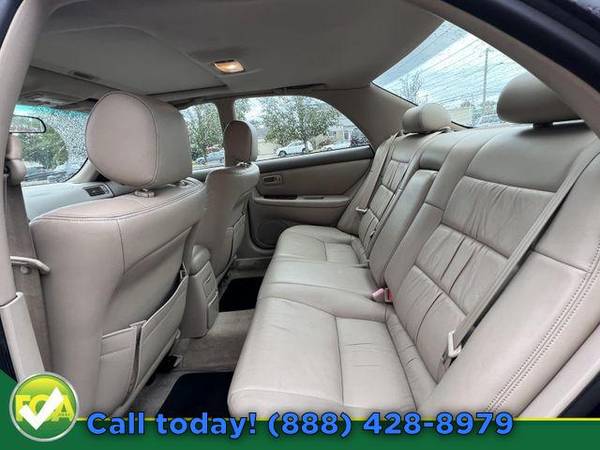 1997 Lexus ES 300 Sedan - - by dealer - vehicle for sale in Uniondale, NY – photo 20