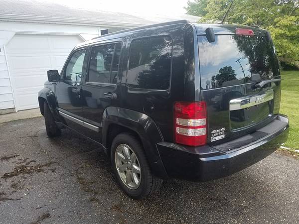 2009 Jeep Liberty Limited 4x4 - 2 Owner for sale in Point Pleasant Beach, NJ – photo 2