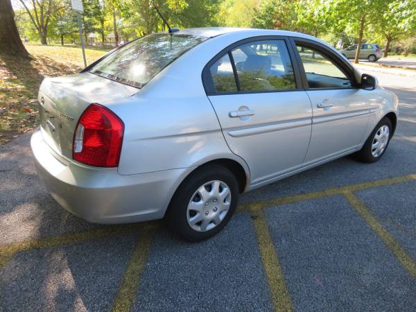 2010 Hyundai Accent for sale in Bloomington, IN – photo 6