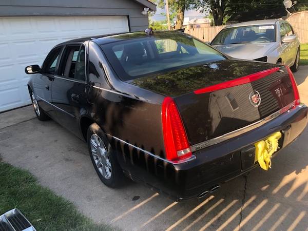 Cadillac DTS for sale in Chicago heights, IL – photo 9