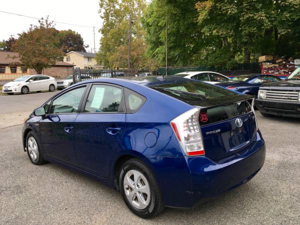 2010 Toyota Prius IV. JBL Sound. 45-55MPG. Heated Leather Seats. for sale in Portland, OR – photo 4