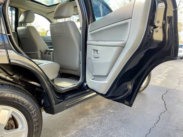 2006 Jeep Grand Cherokee Laredo 4dr SUV 4WD w/Front Side Airbags for sale in Depew, NY – photo 19