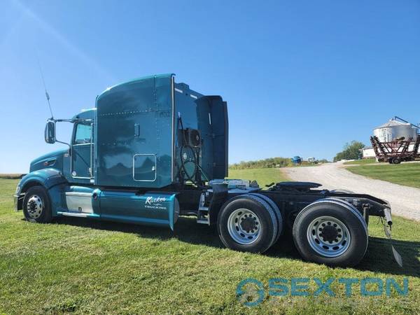 2012 Peterbilt 386 - - by dealer - vehicle automotive for sale in Perryville, MO – photo 4