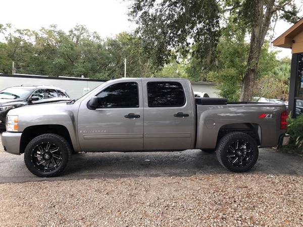 2009 Chevrolet Silverado 1500 LT 4x4 4dr Crew Cab 5.8 ft. SB Pickup Tr for sale in Tallahassee, FL – photo 4