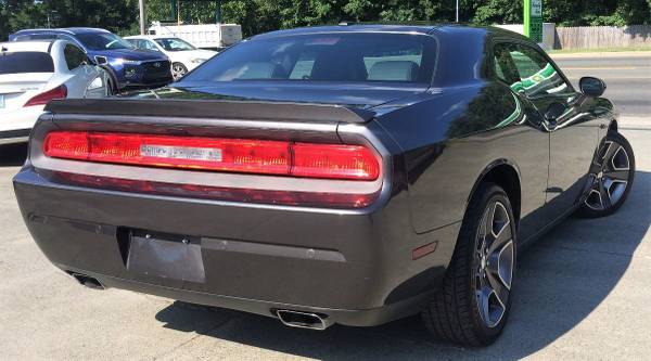 2013 Dodge Challenger R/T Classic coupe 20, 495 - - by for sale in Durham, NC – photo 3