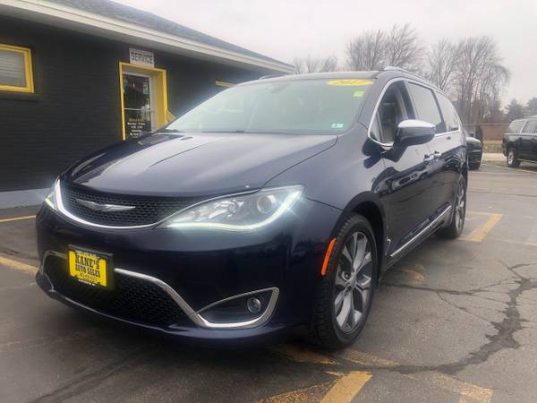 2017 Chrysler Pacifica Limited - - by dealer - vehicle for sale in Manchester, NH – photo 2