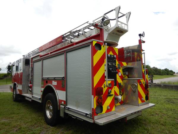 2001 Pierce Quantum 61’ Sky Boom Ladder Pumper Fire Truck 10.8L... for sale in West Palm Beach, FL – photo 4