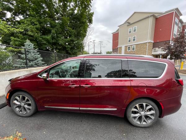 2018 Chrysler Pacifica Limited for sale in State College, PA – photo 17