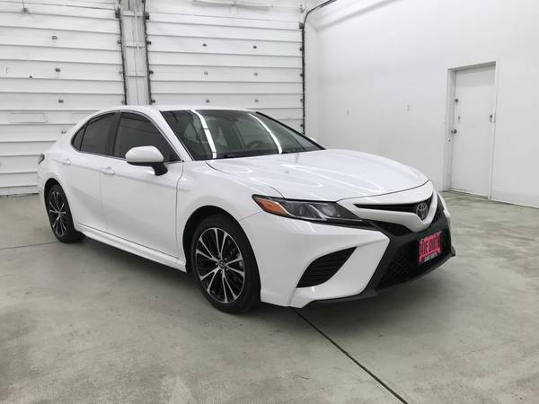 2019 Toyota Camry SE - cars & trucks - by dealer - vehicle... for sale in Kellogg, MT – photo 2