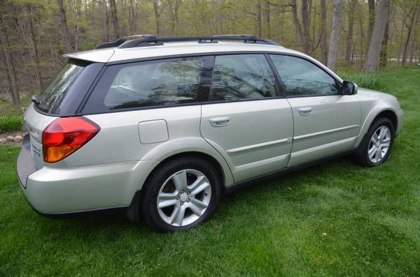 2005 Subaru Outback XT Limited for sale in Erie, PA – photo 21