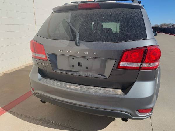 2013 Dodge Journey SXT Third Row SUV - cars & trucks - by owner -... for sale in Lubbock, TX – photo 5